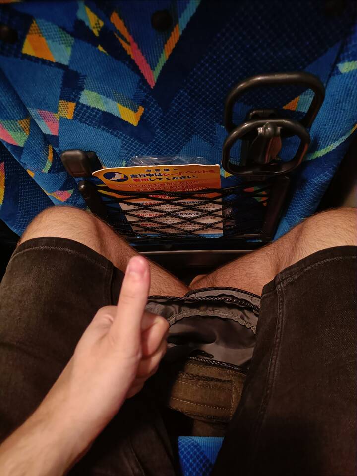 leg room in bus